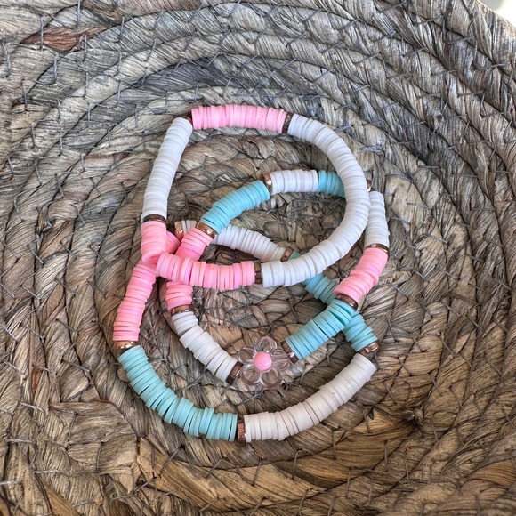 Elegant Flower Bracelets- Set of 2 - Picture 3 of 3